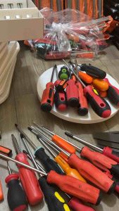 Tua vít bán 1 kg nhiều kích thước lớn bé mua 1 lần dùng mãi mãi