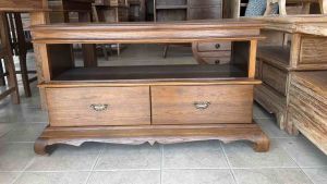 (ประกอบแล้ว) โต๊ะไม้สัก โต๊ะทีวี ตู้ไม้สักชั้นวางทีวี ตู้วางทีวี สีเสี้ยนดำ ทนทาน เฟอร์นิเจอร์ไม้สัก 103x44x63cm Media Console Table in dark brown