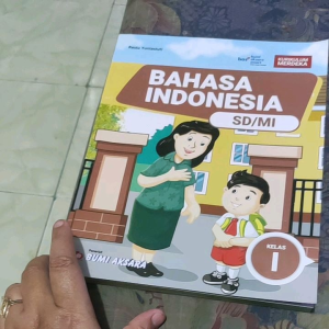 BAHASA INDONESIA SD/MI KELAS I 📚 Judul Buku: Buku BAHASA INDONESIA SD/MI KELAS I KURIKULUM MERDEKA Penulis: Restu Yuniastuti Penerbit: BUMI AKSARA
