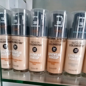 Revlon colorstay foundetion Normal to Dray Skyn