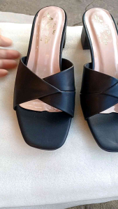 ảnh thật dép quay ngang nữ có gót