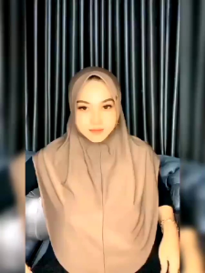 Hijab Instan Hamidah Size L berlabel Akrilik Jilbab Khimar Pinguin Pet