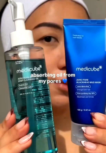 Dầu tẩy trang 205ml sạch sâu dịu nhẹ Medicube ZERO PORE BLACKHEAD DEEP CLEANSING OIL