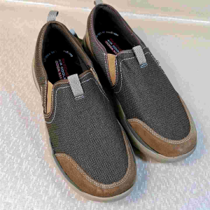 Sepatu Skechers Corven Man: Stylish & Nyaman untuk Aktivitas Sehari-Hari