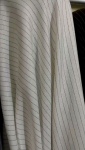 BAHAN KAIN SEMIWOLL MOTIF SALUR