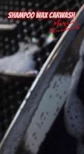 แชมพูล้างรถ สูตรผสมแว็กซ์ (ปริมาณ 1000 ML.) Merci Shampoo Car Wash (แถมฟรี ผ้าไมโครไฟเบอร์และฟองน้ำล้างรถ)