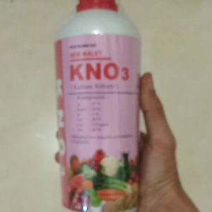 Pupuk KNO3 MERAH CAIR isi 1 Liter Pupuk Cair Penyubur Pertumbuhan semua Tanaman