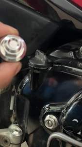 อุดน้ำมันเครื่อง ทุกลาย งานสแตนเลส น็อตเติมน้ำมันเครื่อง ใส่ Wave Nmx Mio KR LS แดช เซอร์ปิโก้ สแตนเลสแท้ ราคาตัวละ Y109