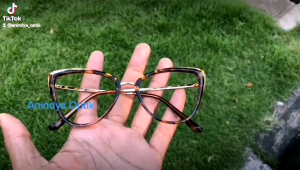 Kacamata Wanita Anti Radiasi: Perlindungan Mata & Model Cut Eye Lensa Antiradiasi