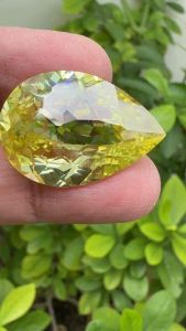 179 กะรัต พลอย เพชรรัสเซีย Decorations AAA Peridot Pear 30X20 มม (2 เม็ด) CUBIC ZIRCONIA