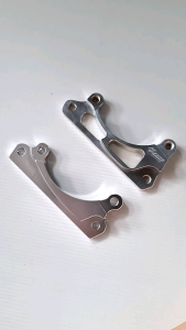 Breket kaliper 2 piston kupu kupu universal motor beat clik vario scoopy old new vario 125 vario 150 old new dll