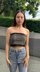 กางเกงยีนส์ขายาว เอวสูง ขาม้า แต่งเพชรข้างหน้าแน่นๆ