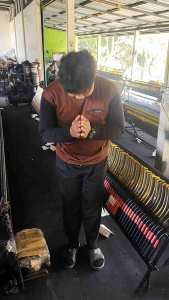 โปรโมชั่นพิเศษซื้อ10 เล่ม แถมฟรี 1เล่มมีดตัดอ้อย ด้ามแป๊บ 6หุน ผลิตจากเหล็กSK5 ใช้ตัดอ้อย ตัดลำมัน ใช้งานได้อเนกประสงค์