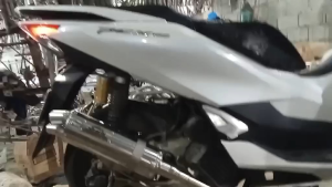 HONDA PCX 160 DUAL TIP POWER PIPE WITH COMPLETE SET BRACKETCLAMPSPRINGCANISTER AND STRAIGHT ELBO