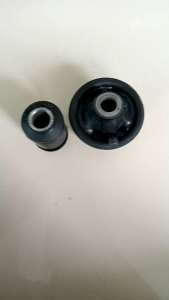 BOSH SAYAP BUSHING ARM DEPAN TOYOTA VIOS LAMA KECIL DAN BESAR