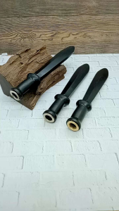 Once pipa cangklong kayu kelor hitam motif pedang R02