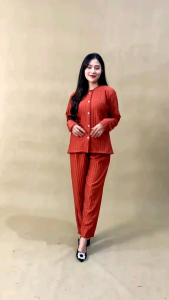 Alta One Set Knit Premium Setelan Wanita Terbaru