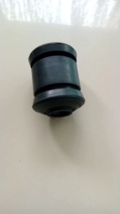 BOSH SAYAP BUSHING ARM MOBIL SUZUKI APV HARGA 1 PCS