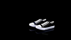 Sepatu sneakers pria-wanita sepau canvas fitur ringan di pakai