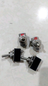 SAKLAR TOGGLE 4 KAKI ON-OFF / SWITCH TOGEL ON-OFF 4 PIN POWER