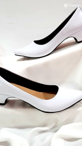 Sepatu wanita kelara tinggi 3-cm pantofel polos terlaris