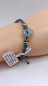 💘"A" Grade Handswen "Piaohua飘花" Burmese Jade Bracelet 💘Local Stock New Arrival 💘100％ Brand new "A" grade Burmese jade bracelet lovely bluish n greenish base colour icy beads high translucency lustrous surface clean and clear beads scenic "Piaohua飘花"