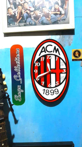 Jam Dinding Aesthetic Karakter Logo AC Milan