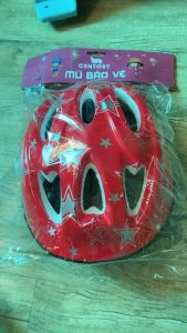 Mũ bảo hiểm trẻ em đội nhẹ có dây điều chỉnh vòng đầu