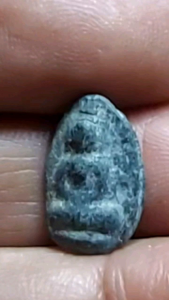 พระพิจิตร เม็ดข้าวเม่า เนื้อชิน งานปิดทองฝังลูกนิมิตร วัดห้วยเขน พิจิตร สร้างมานาน สวย น่าสะสม