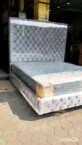 Dipan Plus Sandaran Ranjang Tempat Tidur Luxe/trinityjayafurniture