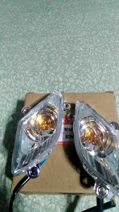 sym bunos 110 signal light assy w/bulb and socket