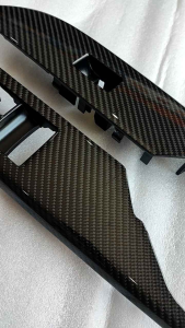 2 ประตู ฝาครอบสวิทต์ปรับกระจก REVO TOYOTA ปี2015 - ชุดเครื่องปรับปรุงความสวยของแท้ คลิกที่ปุ่มอีกหลัง