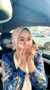 Yzs Parfum Padat Mini/Beli satu gratis satu/PAREUM Padat WANITA ParfumSolid Balm Tahan Lama wangi BPOM Fresh