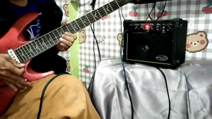 Ampli Gitar MGX PRO Delay Distorsi /aux/headphones- free kabel aux