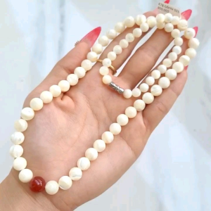 Q647 Vòng Cổ Sò Hóa Thạch Lên Nước Ngọc Trong Trẻo Và Ánh Xà Cừ Sáng Lấp Lánh Kim và Thuỷ - Phong Thuỷ TUDO P