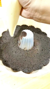 Cetakan Kue Bolu Kukus Bentuk Salur Diameter 24 Cm Tinggi 7 Cm / Cetakan Puding Agar Jelly Motif Salur / Cetakan Bolu Ketan Hitam