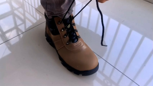 HITMEN HS-53 Sepatu Safety Semi Boots dengan Ujung Besi Ukuran 39-45 - Cocok untuk Proyek dan Hiking - Outdoor Pria