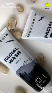 moreskin facial wash for men nasa 100% ori dapat mencerahkan wajah - mebersihkan wajah dari debu dan kotoran - mengatasi jerawar - memudarkan bekas jerawat - dan mwenutup pori- pori