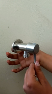 วาล์วฝักบัว วาล์วสแตนเลส EXPO SUS304 แบบ 1 ทางเข้า 1 ทางออก ชุบโครเมี่ยมทำให้เงางาม