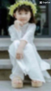 Áo dài kỉ yếu bé gái