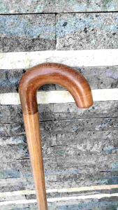 Tongkat Jalan Kayu Kelor Emas Motif Payung Spesial D56