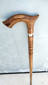 Tongkat Jalan Kayu Kelor Emas Motif Cula Profil Bubut D62