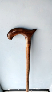 Tongkat Jalan Kayu Kelor Emas Motif Habib D58