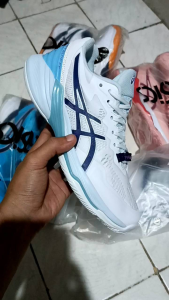 Sepatu voli ski low premium / sepatu voly wanita terlaris / sepatu volly wanita cod / sepatu olahraga cewek / sepatu badminton wanita / sepatu lari wanita terlaris / sepatu sneakers olahraga wanita
