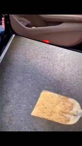 Pembersih Vakum Kereta小型汽车吸尘器 车上备有这个#吸尘器 打扫起来太方便了，#吸力大👍 再也无需搬动家里的笨重吸尘器出来洗车子了，赶紧入手一个吧‼😆 Small Car Vacuum Cleaner