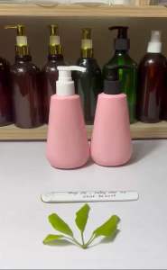 CHAI LỌ CHIẾT MỸ PHẨM - Chai Xịt Bầu Hồng Nút Nhấn Đen-Trắng 200ml Hàng đẹp-Chất lượng-Bao đổi trả-Giá rẻ-Nhựa cứng cáp.