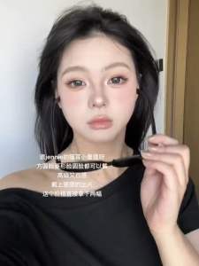 Kacamata Hitam Wajah Kecil Mata Kucing Fashion anti sinar UV Segitiga Retro untuk Wanita Kacamata Hitam Bingkai Kecil Kelas Atas