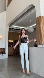 📌กางเกงยีนส์ผู้หญิงผ้าสีใส่ทำงานได้เอวสูงปี๊ดผ้ายืดมีไซร์Sถึงเอว40เป้นงานป้ายpunnyจ้าเก้บทรงพลางหุ่นได้ดีมากๆรุ่นนี้จ้า