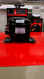 KOMPRESOR 1/8PK HUAYI HYB25Y J83A ORIGINAL REFRIGERANT R134A KULKAS PINTU 1.