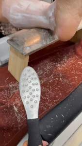 (030)ตะไบขัดส้นเท้าทำจากสแตนเลสเกรดดี น้ำหนักเบา คมดี